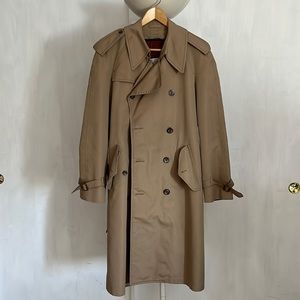 Vintage London Fog Men’s raincoat with wool lining